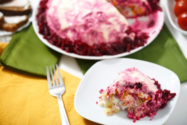 12+ блюд советской кухни, за которые стыдно — но мы всё равно их любим 12+ блюд советской кухни, за которые стыдно — но мы всё равно их любим